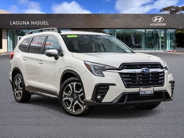 2023 Subaru Ascent Limited 8-Passenger — photo 1 of 4