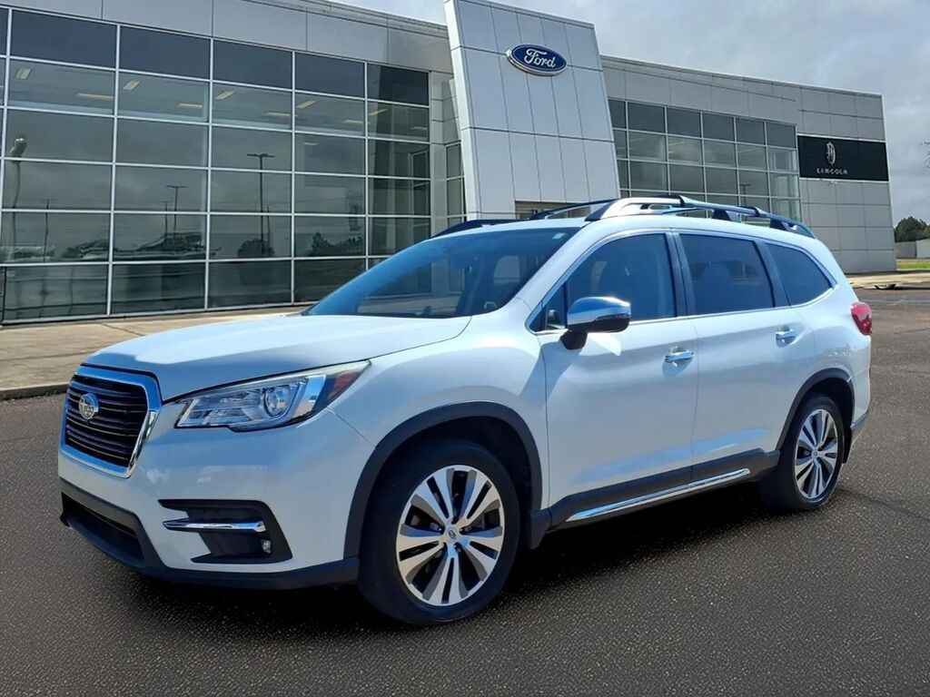 2021 Subaru Ascent Touring — photo 1 of 13