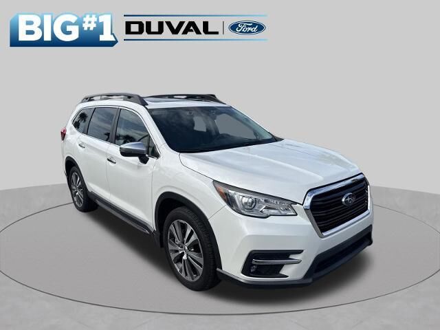 2022 Subaru Ascent Touring — photo 1 of 26
