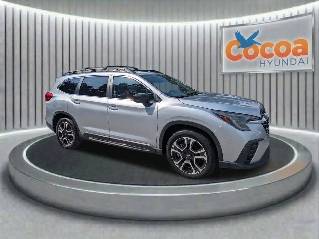 2024 Subaru Ascent Limited 8-Passenger — photo 1 of 13