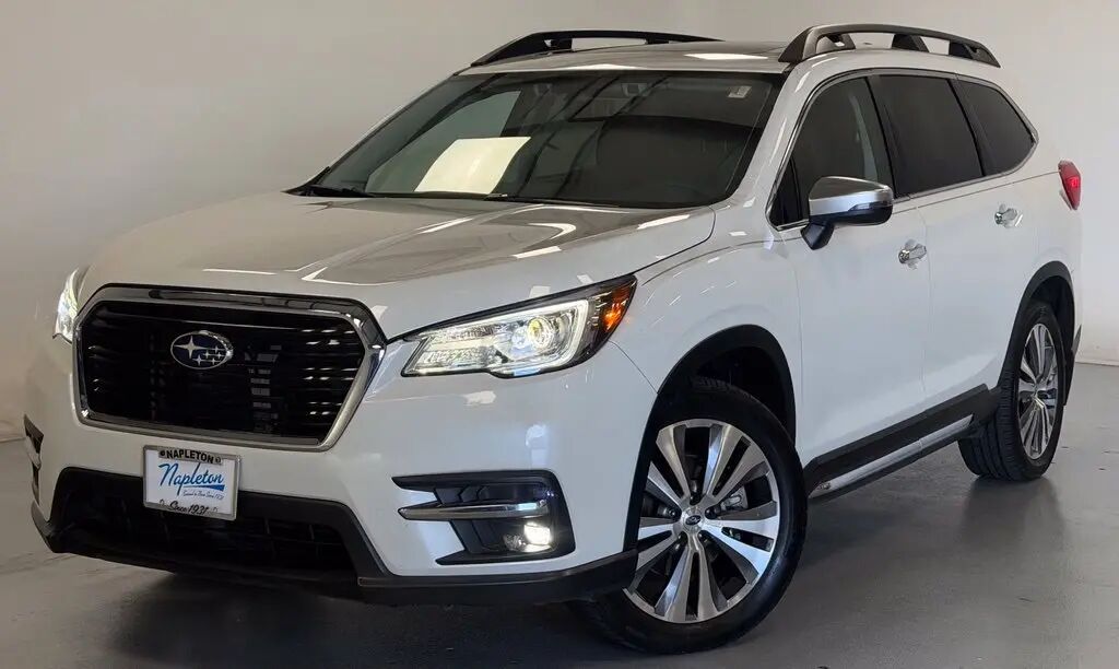 2020 Subaru Ascent Touring — photo 1 of 13