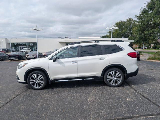 2021 Subaru Ascent Touring — photo 1 of 13