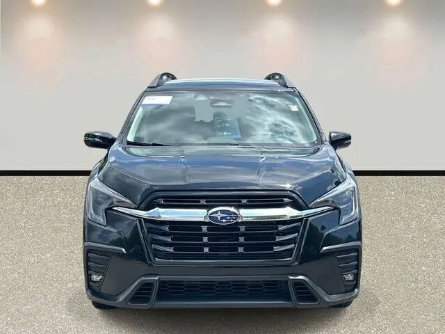 2023 Subaru Ascent Limited 7-Passenger — photo 1 of 35