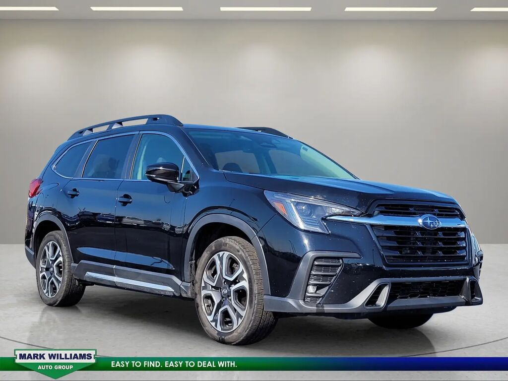 2024 Subaru Ascent Limited 7-Passenger — photo 1 of 11