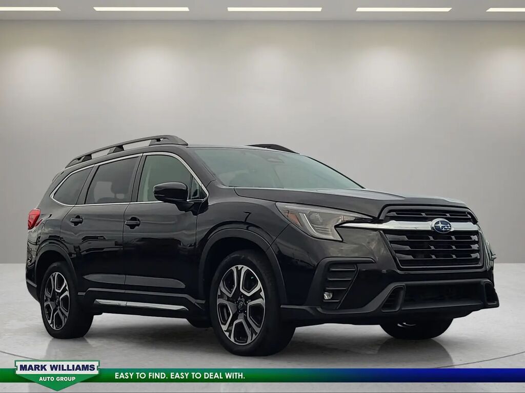 2024 Subaru Ascent Limited 7-Passenger — photo 1 of 12