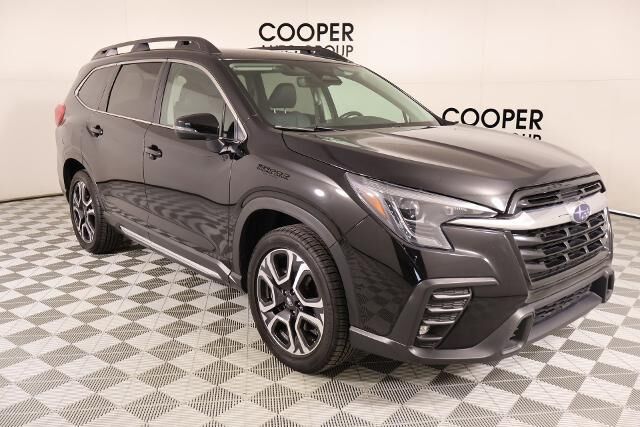 2023 Subaru Ascent Limited 7-Passenger — photo 1 of 13
