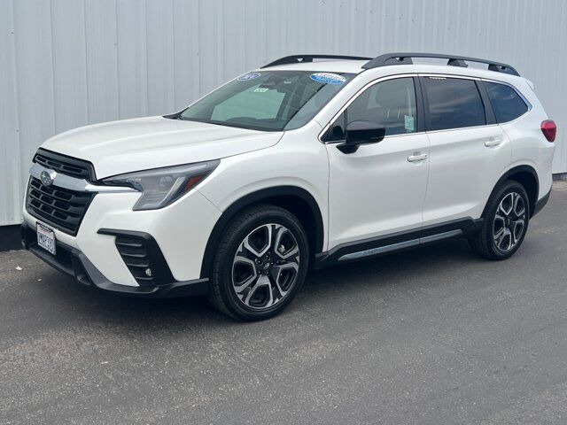 2024 Subaru Ascent Limited — photo 1 of 13