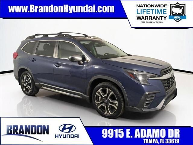 2023 Subaru Ascent Limited 7-Passenger — photo 1 of 24
