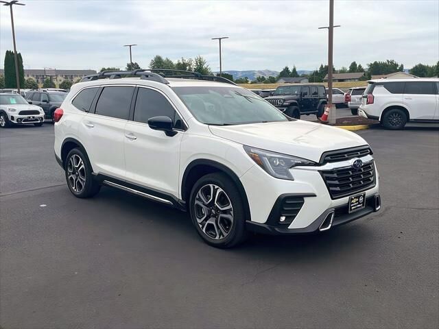 2025 Subaru Ascent Touring — photo 1 of 39