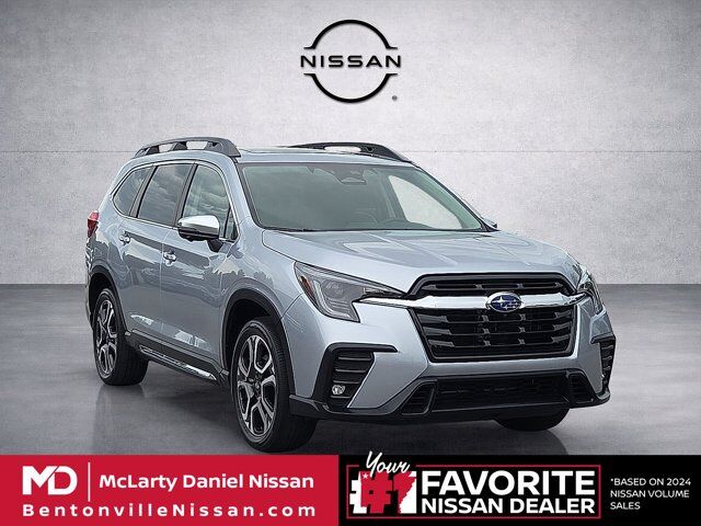2023 Subaru Ascent Limited — photo 1 of 16