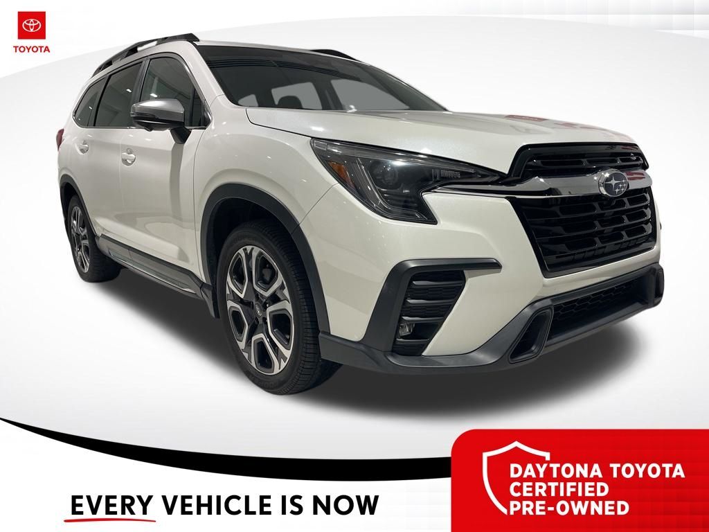 2023 Subaru Ascent Limited — photo 1 of 10