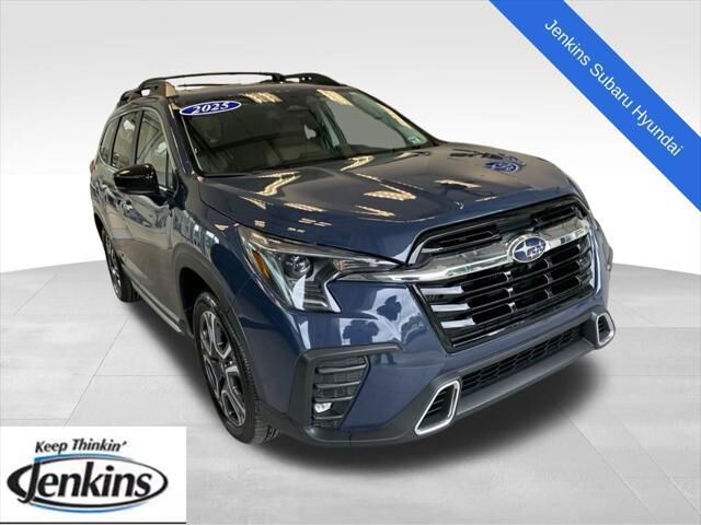 2025 Subaru Ascent Touring — photo 1 of 42
