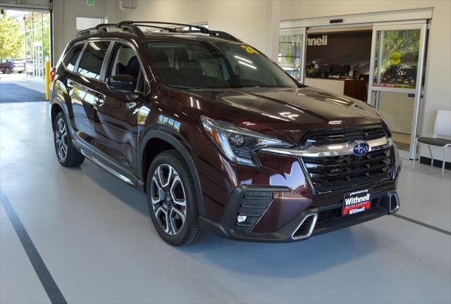 2024 Subaru Ascent Touring — photo 1 of 17