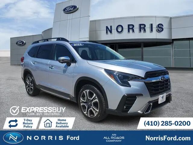 2023 Subaru Ascent Touring — photo 1 of 13