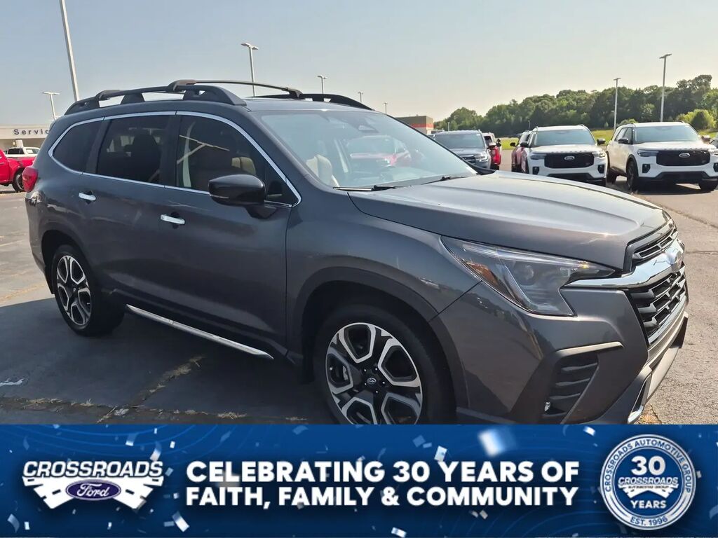 2024 Subaru Ascent Touring — photo 1 of 14