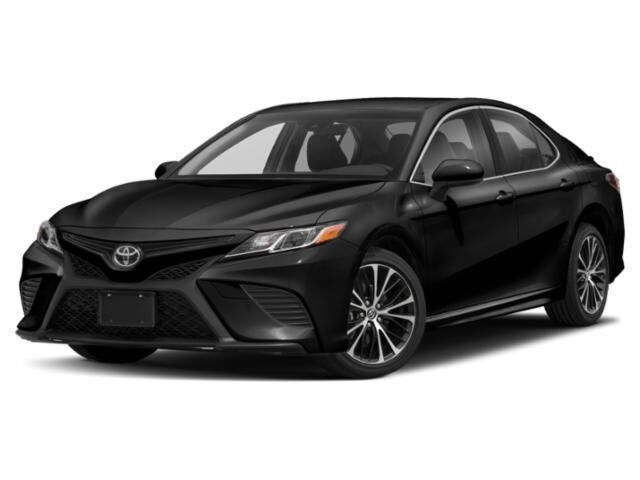 2019 Toyota Camry SE — photo 1 of 1