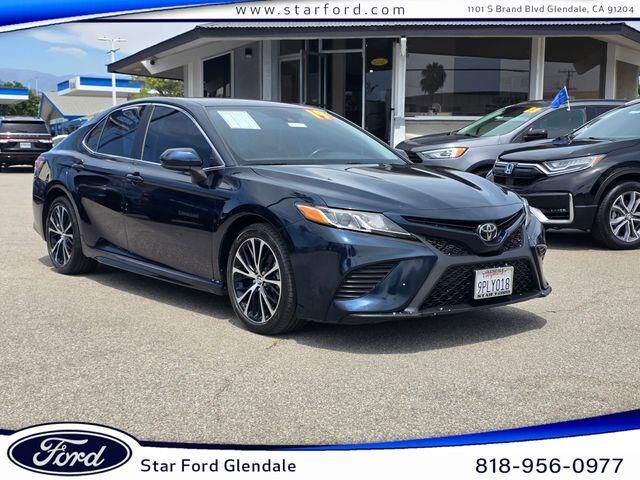 2019 Toyota Camry SE