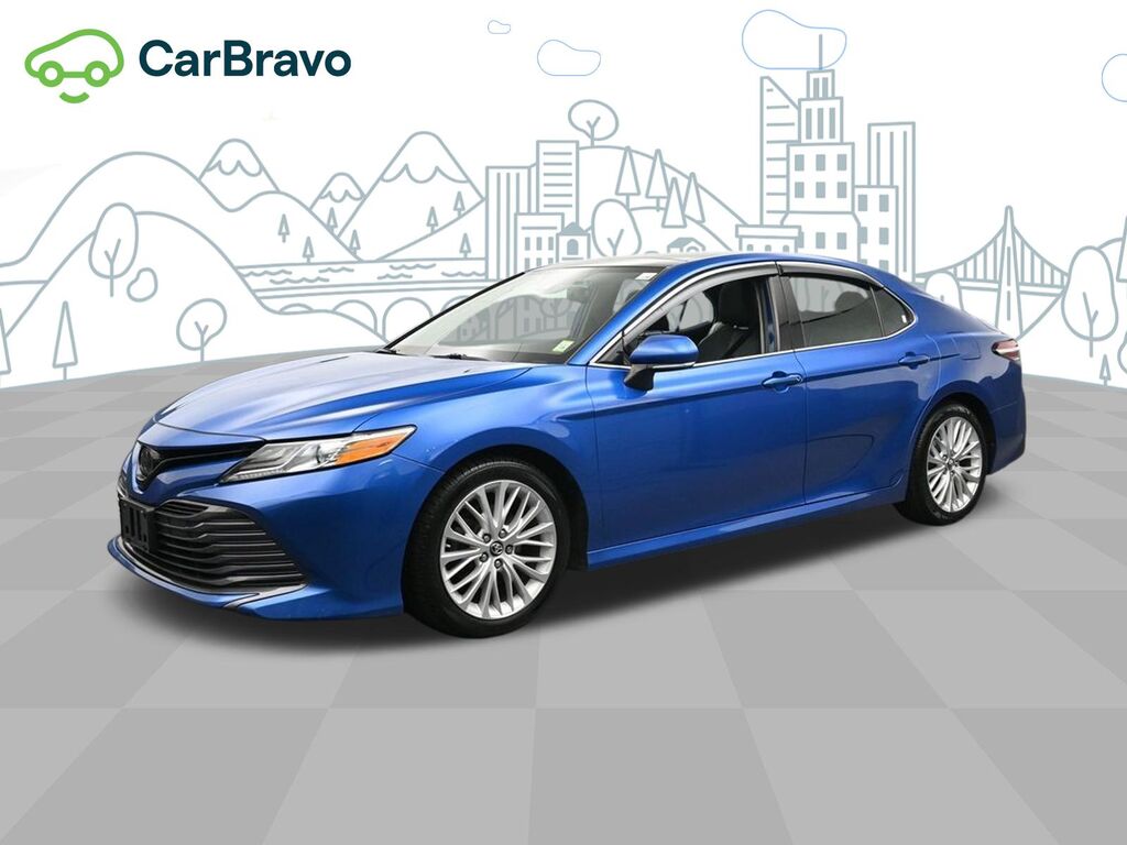 2019 Toyota Camry XLE — photo 1 of 7