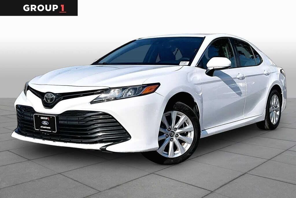 2018 Toyota Camry L — photo 1 of 1