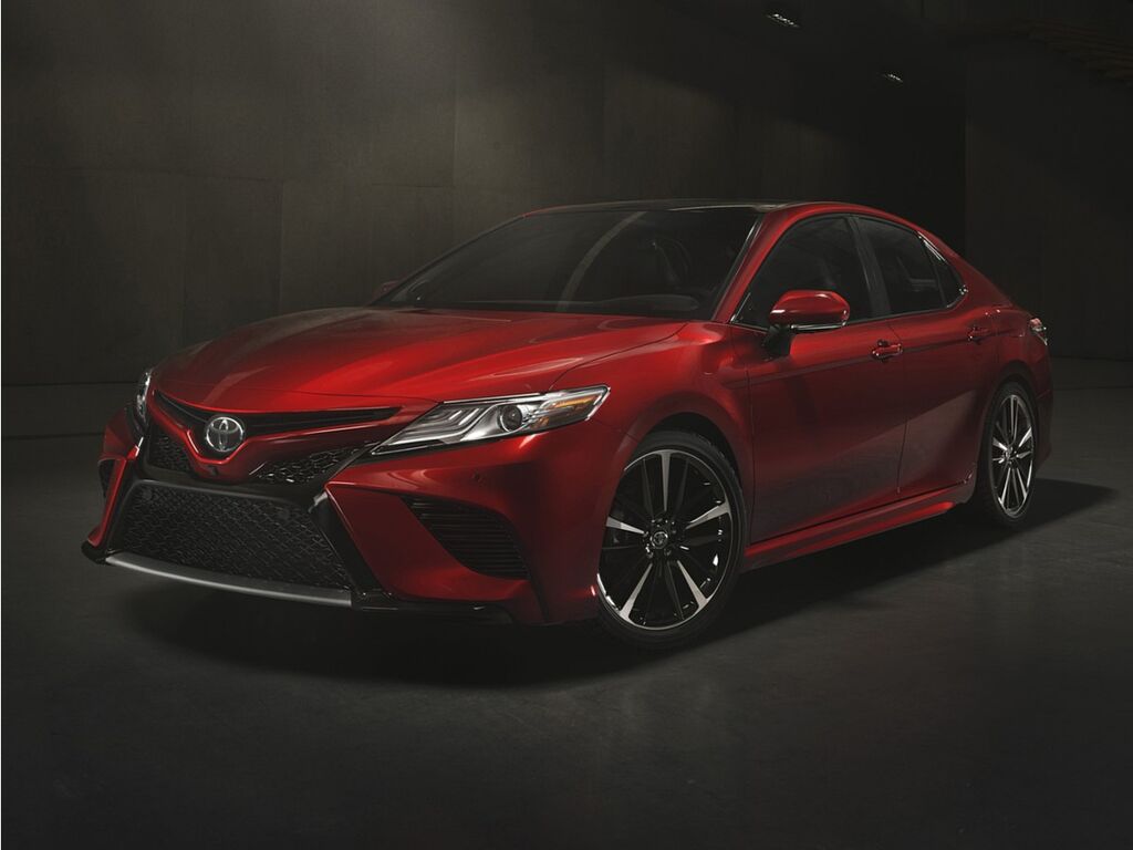 2019 Toyota Camry SE — photo 1 of 13