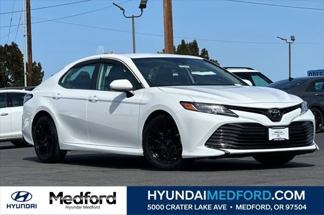 2019 Toyota Camry LE