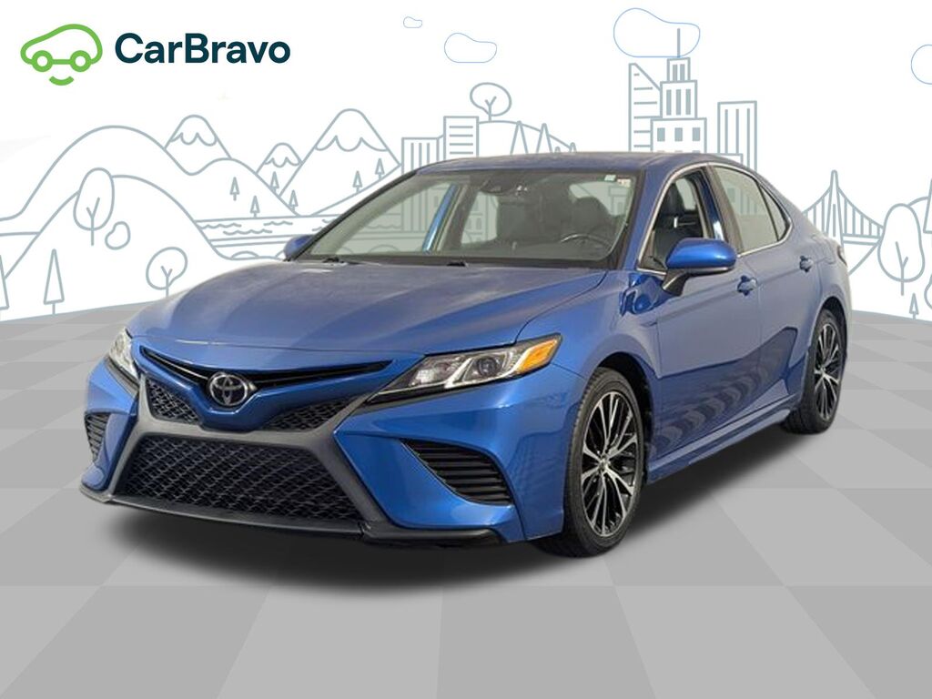 2019 Toyota Camry SE — photo 1 of 6