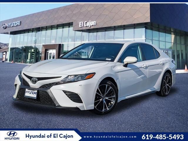 2019 Toyota Camry SE