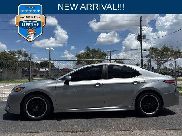 2018 Toyota Camry SE