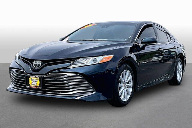 2018 Toyota Camry XLE — photo 1 of 13
