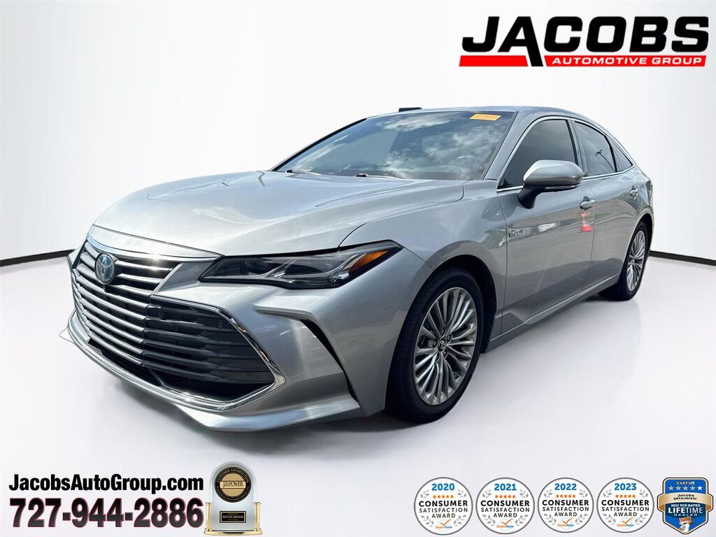 2019 Toyota Avalon Hybrid Limited — photo 1 of 13