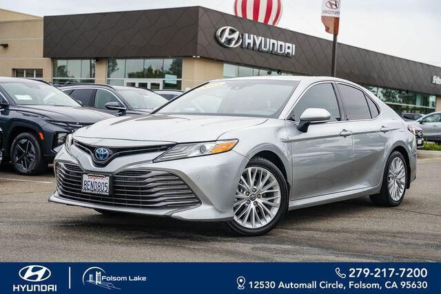 2018 Toyota Camry Hybrid XLE — photo 1 of 13