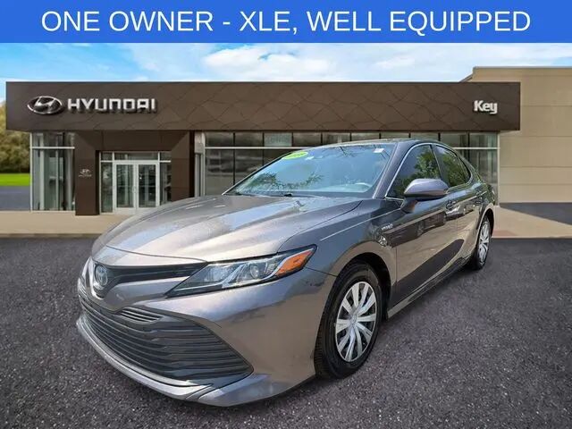 2018 Toyota Camry Hybrid LE