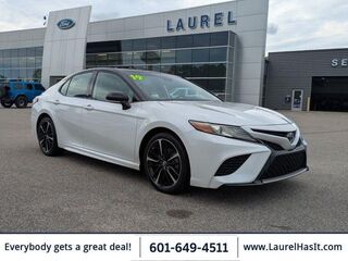 2019 Toyota Camry XSE — photo 1 of 26