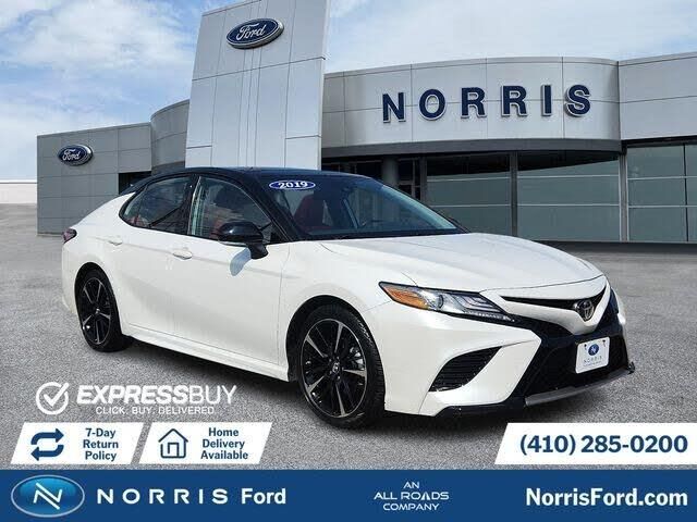 2019 Toyota Camry XSE — photo 1 of 14