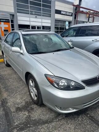2004 Toyota Camry SE V6
