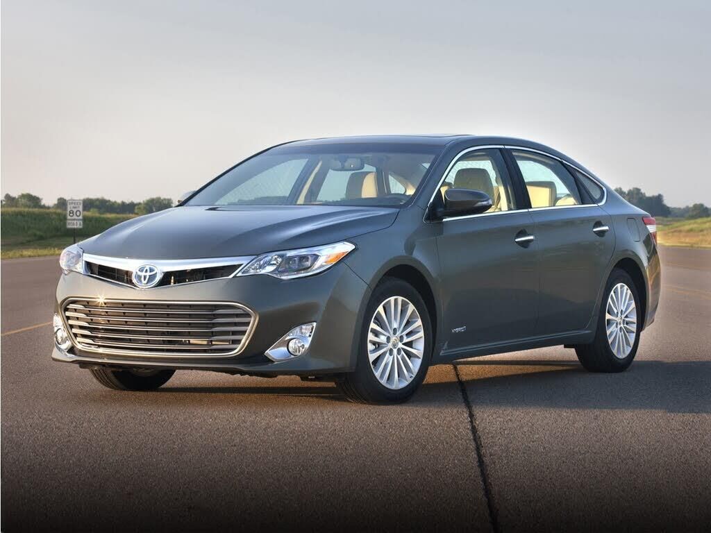 2013 Toyota Avalon Hybrid XLE Touring — photo 1 of 14