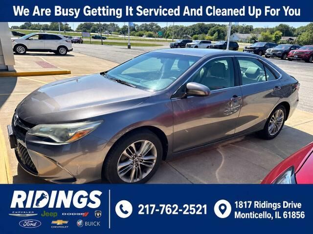 2015 Toyota Camry SE