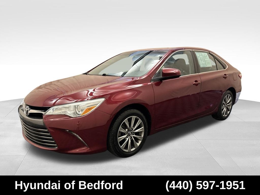 2016 Toyota Camry XLE — photo 1 of 13