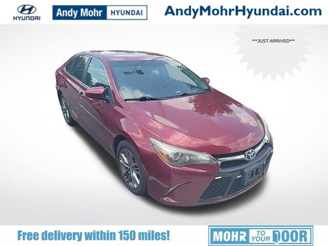 2017 Toyota Camry SE — photo 1 of 4