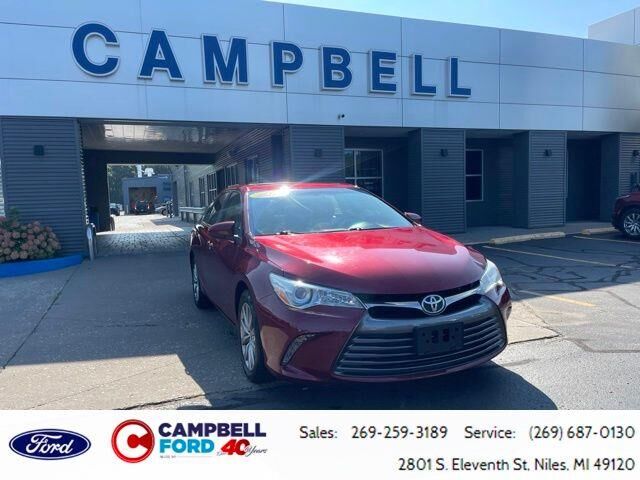 2015 Toyota Camry XLE — photo 1 of 13