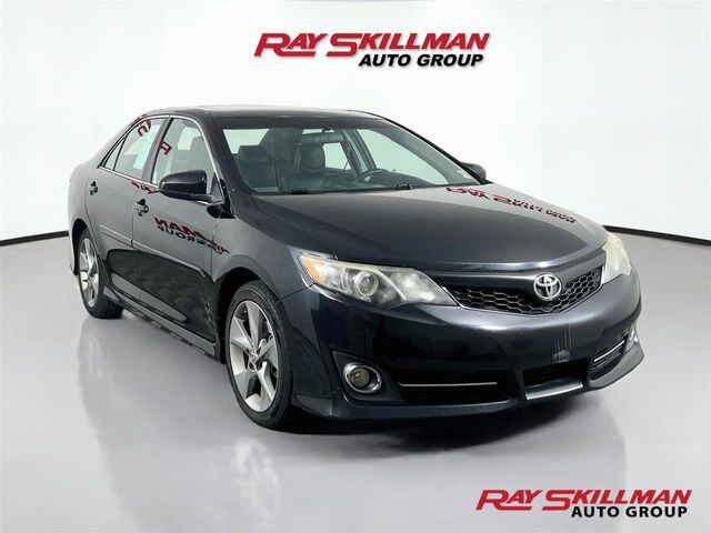 2012 Toyota Camry SE Sport Limited Edition — photo 1 of 12