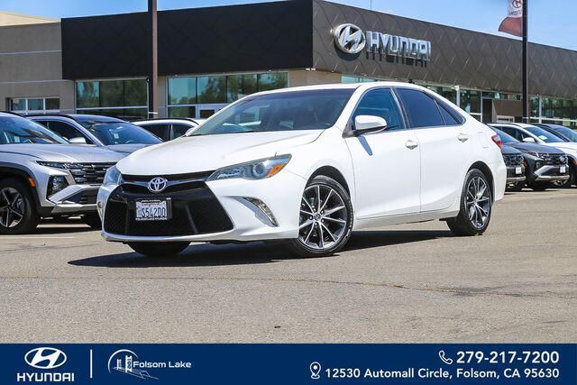 2015 Toyota Camry XSE — photo 1 of 1