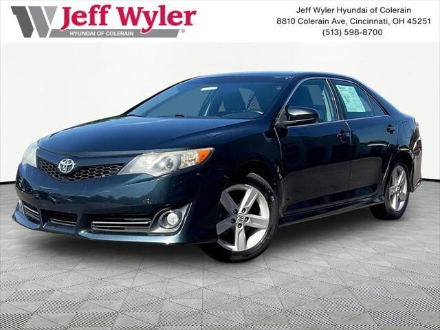 2013 Toyota Camry SE — photo 1 of 13