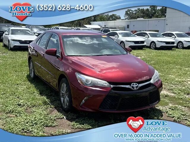2017 Toyota Camry SE