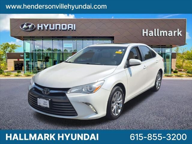 2017 Toyota Camry XLE — photo 1 of 13