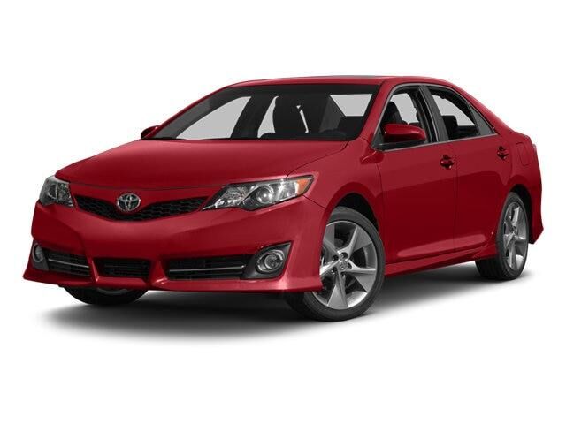 2014 Toyota Camry LE — photo 1 of 9