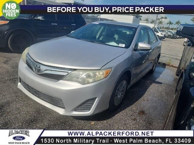 2014 Toyota Camry LE