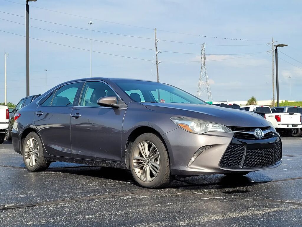 2015 Toyota Camry SE — photo 1 of 20