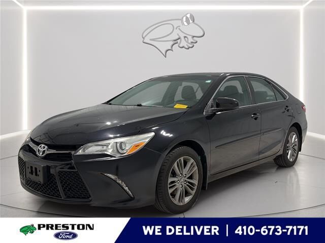 2016 Toyota Camry SE — photo 1 of 13