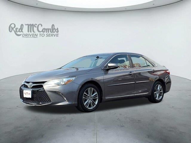 2017 Toyota Camry SE — photo 1 of 13